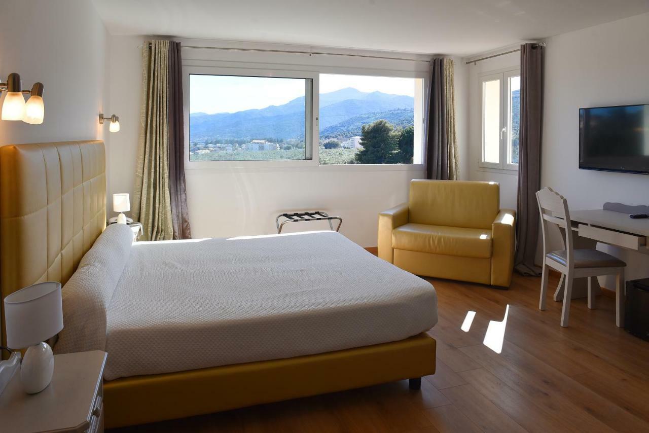 Hotel Castellu Rossu Lucciana  Exteriér fotografie