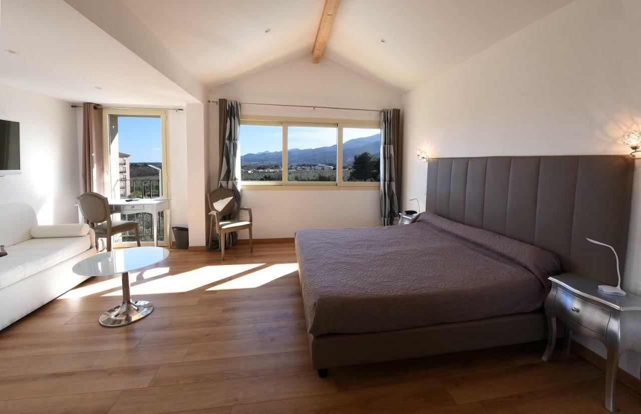 Hotel Castellu Rossu Lucciana  Exteriér fotografie